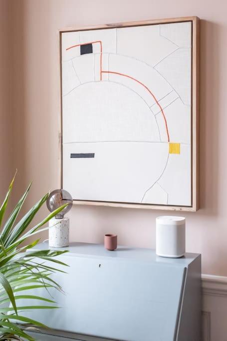 Stylish Central Apartment With Parking - Garden And Workspace Бат Экстерьер фото